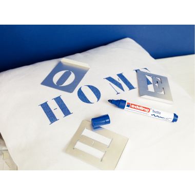 Boîte de 5 marqueurs textile E-4500 basic