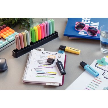 Set de bureau 15 surligneurs Boss assortis