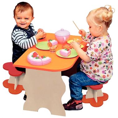 Coin repas en bois, 1er âge
