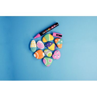 Seau de 26 marqueurs Posca Festif dont 6 offerts