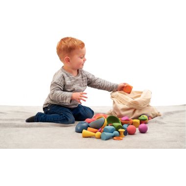 Boite de 84 pièces en bois assorties
