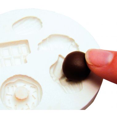 Lot de 6 mini moules en silicone formes assortis