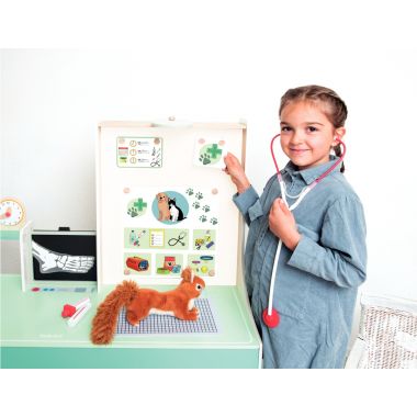 Centre médical en bois 3-en-1