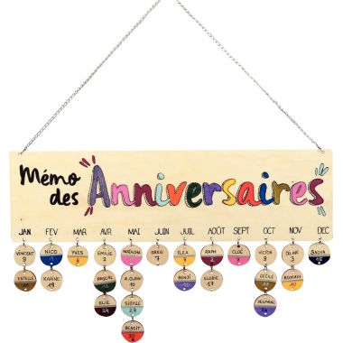 Calendrier des anniversaires en bois