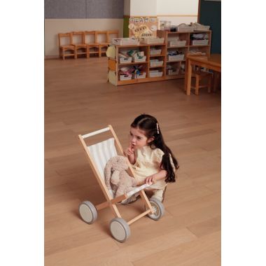 Poussette en bois