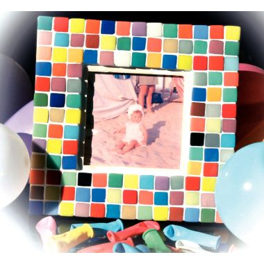 Seau de 1 litre de mosaïques smalt en pâte de verre. 10 couleurs assorties format : 1,2x1,2 cm