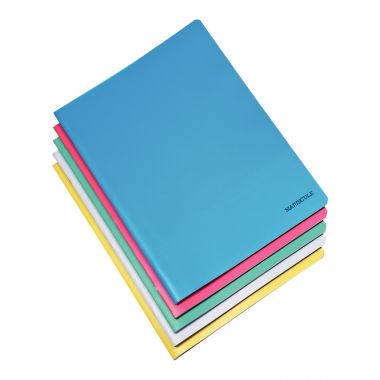 Piqûre 96 pages MAJUSCULE, format 24x32 cm, papier blanc 90g, uni, couverture polypropylène incolore